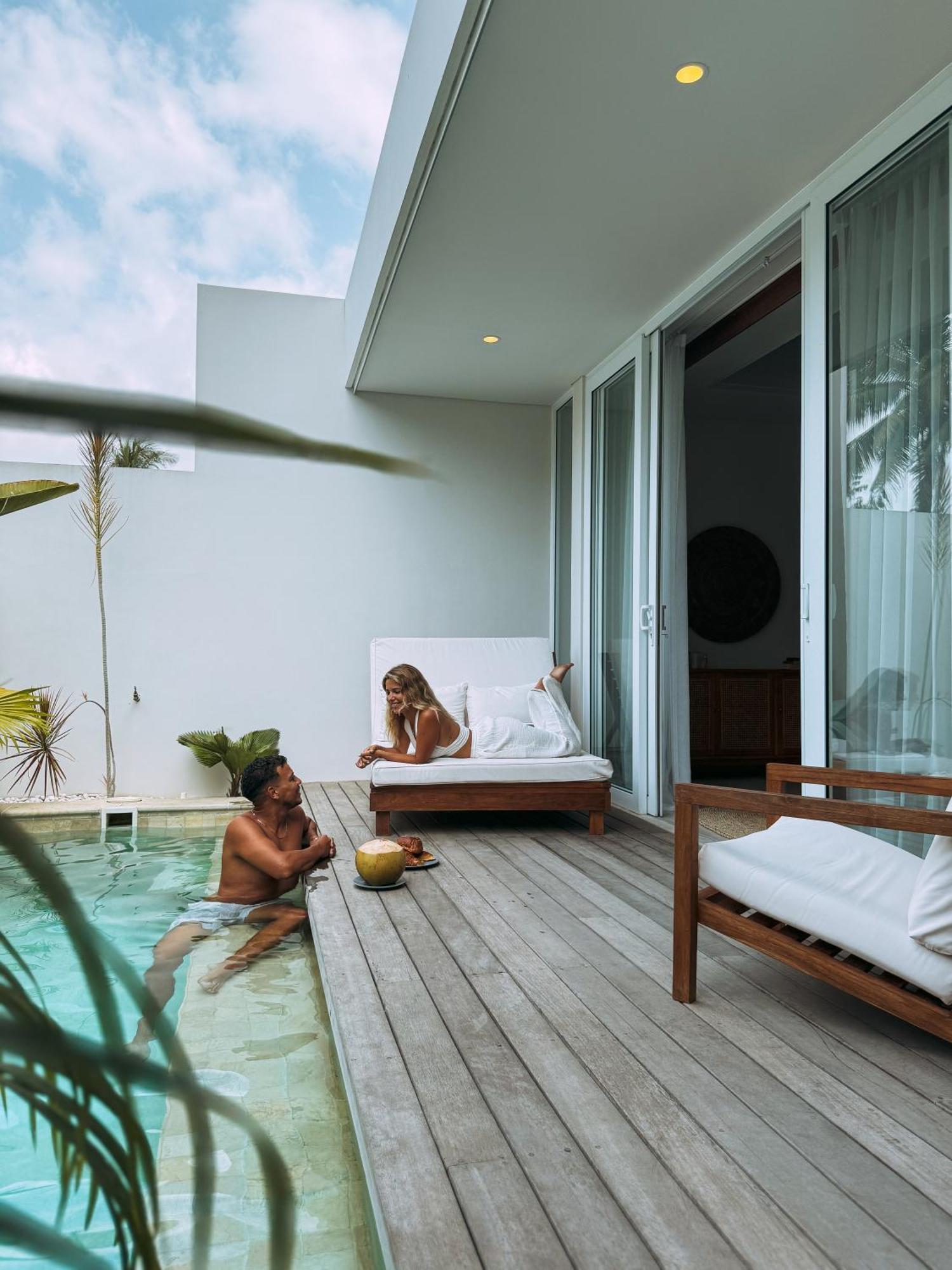 Neptune Studios Adults Only Gym And Recovery Access Kuta  Esterno foto